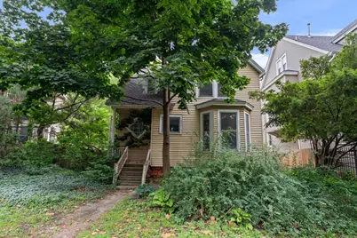 6729 N Ashland Avenue, Chicago, IL 60626 - Photo 1