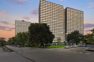 4800 S Lake Park Ave, Chicago, IL 60615 - Photo 1