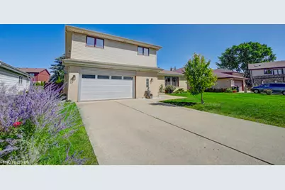1510 W Russell Court, Arlington Heights, IL 60005 - Photo 1