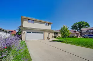 1510 W Russell Ct, Arlington Heights, IL 60005 - Photo 1