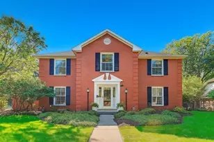 1702 Del Ogier Dr, Glenview, IL 60025 - Photo 1