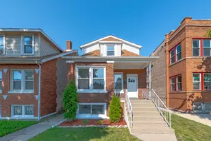 1422 N Latrobe Ave, Chicago, IL 60651 - Photo 1