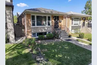 3904 W Eddy Street, Chicago, IL 60618 - Photo 1