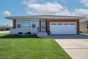 8231 W Balmoral Ave, Chicago, IL 60656 - Photo 1