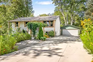 5825 Kirkwood Dr, Rockford, IL 61109 - Photo 1