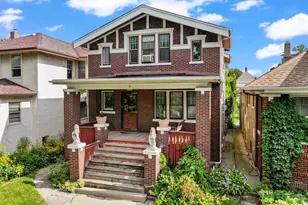 4425 N Sacramento Ave, Chicago, IL 60625 - Photo 1