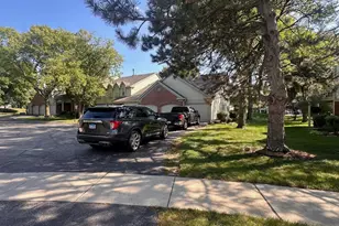 1301 Timberwood Ct, Schaumburg, IL 60193 - Photo 1