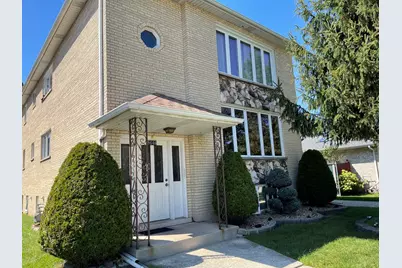 8646 Menard Avenue, Burbank, IL 60459 - Photo 1