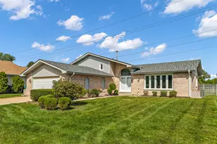 17389 Highwood Dr, Orland Park, IL 60467 - Photo 1