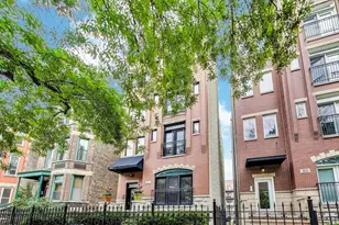 3635 N Wilton Ave, Chicago, IL 60613 - Photo 1