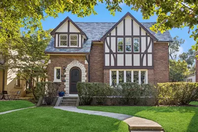 1116 N Elmwood Avenue, Oak Park, IL 60302 - Photo 1