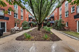 6431 N Damen Ave, Chicago, IL 60645 - Photo 1