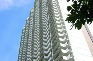 6033 N Sheridan Rd, Chicago, IL 60660 - Photo 1