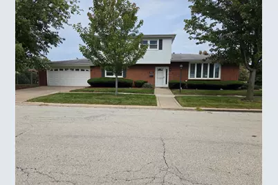 8900 W 93rd Street, Hickory Hills, IL 60457 - Photo 1