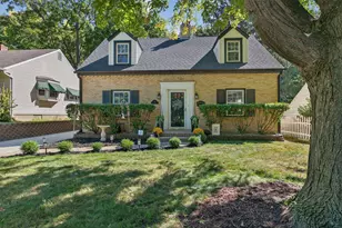 115 Oak Knolls Ave E, Rockford, IL 61107 - Photo 1