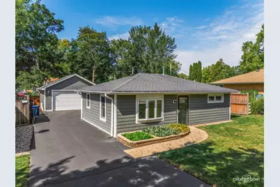 124 S Pine Street, Geneva, IL 60134 - Photo 1