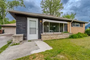 13 Mantua Ct, Park Forest, IL 60466 - Photo 1