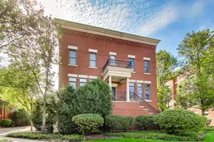 150 Festival Ct, Elgin, IL 60120 - Photo 1