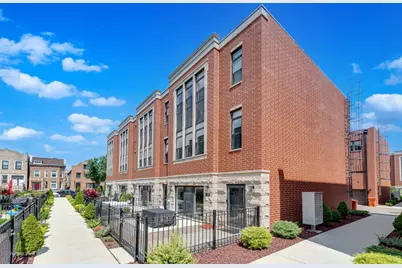 2253 W Coulter Street #4, Chicago, IL 60608 - Photo 1