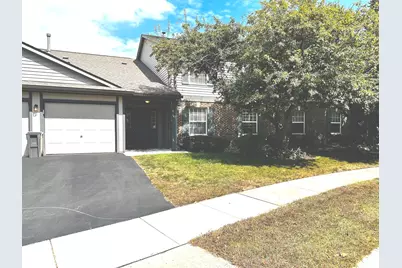 1104 Yorkshire Court #Unit-B, Elgin, IL 60120 - Photo 1