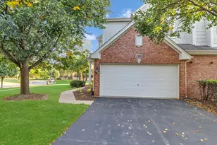 1830 Maureen Dr, Hoffman Estates, IL 60192 - Photo 1