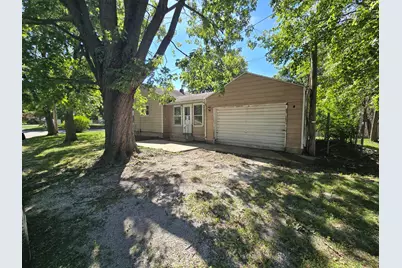 517 E Payson Street, Pontiac, IL 61764 - Photo 1