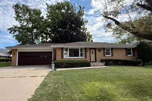 1029 W 4th St, Spring Valley, IL 61362 - Photo 1