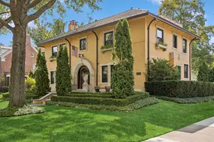 647 Linden Ave, Oak Park, IL 60302 - Photo 1