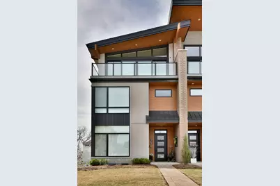 262 N Addison Avenue, Elmhurst, IL 60126 - Photo 1