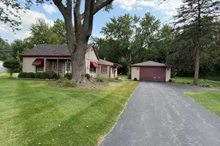 5453 Grove St, Roscoe, IL 61073 - Photo 1