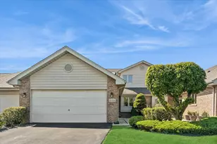 18334 Pinewood Ln, Tinley Park, IL 60477 - Photo 1