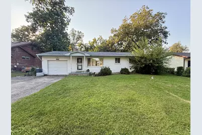 988 Spruce Lane, Saint Anne, IL 60964 - Photo 1