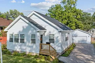 535 Ashland Ave, Elgin, IL 60123 - Photo 1