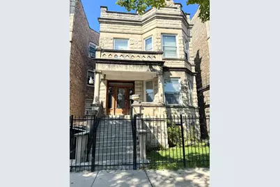 3908 W Gladys Avenue, Chicago, IL 60624 - Photo 1
