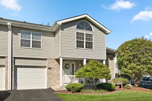 5237 Diamond Dr, Oak Forest, IL 60452 - Photo 1