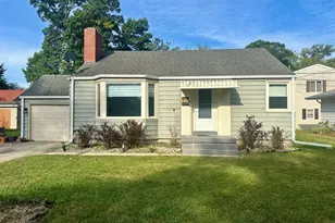 2209 Berry Ave, Ottawa, IL 61350 - Photo 1