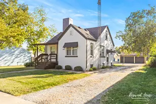 420 S Foley Ave, Kankakee, IL 60901 - Photo 1