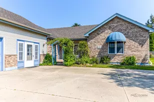 3206 Turnberry Dr, McHenry, IL 60050 - Photo 1