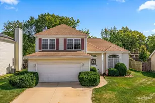 871 Trask St, Aurora, IL 60505 - Photo 1