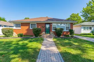 8737 Sproat Ave, Oak Lawn, IL 60453 - Photo 1