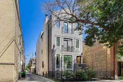 1142 W Cornelia Avenue #3, Chicago, IL 60657 - Photo 1