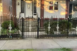 949 N Lawler Ave, Chicago, IL 60651 - Photo 1