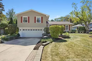 26W529 Blair St, Winfield, IL 60190 - Photo 1