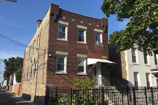 3150 W 42nd Pl, Chicago, IL 60632 - Photo 1