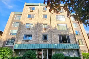 224 S Oak Park Ave, Oak Park, IL 60302 - Photo 1