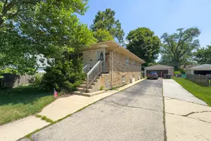 509 S Plum Grove Rd, Palatine, IL 60067 - Photo 1