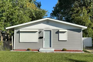 1403 15th St, Ford Heights, IL 60411 - Photo 1