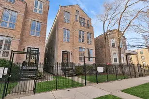 4426 S Calumet Ave, Chicago, IL 60653 - Photo 1