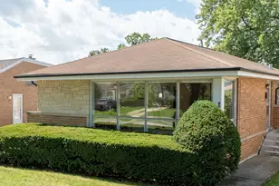 8748 N Olcott Ave, Niles, IL 60714 - Photo 1