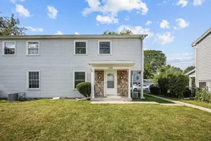 1390 N Glen Cir, Aurora, IL 60506 - Photo 1